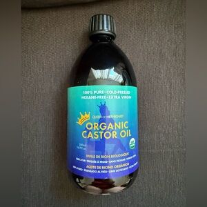 New / sealed Queen of Thrones Castor Oil - exp 2/2026